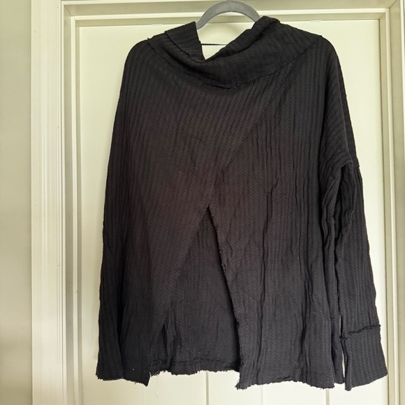 Free People Juicy Black Ribbed Knit Cowl Neck
Tunic Top size large - Picture 7 of 10